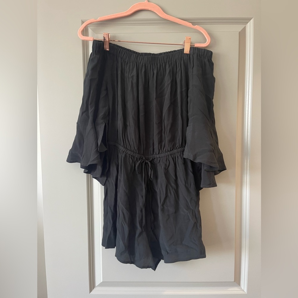 NWT Express of the shoulder romper